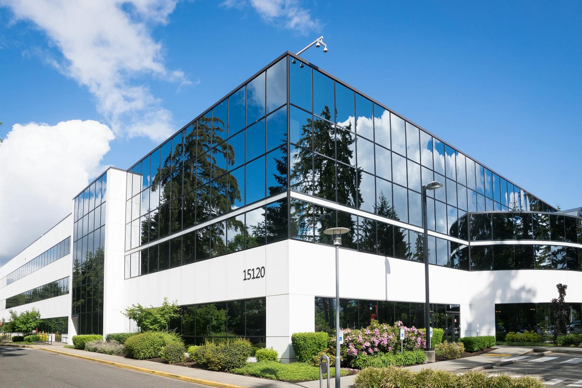Comercial building